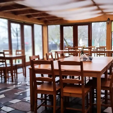 Drewniane Caloroczne Gryszczeniowka Wargowo